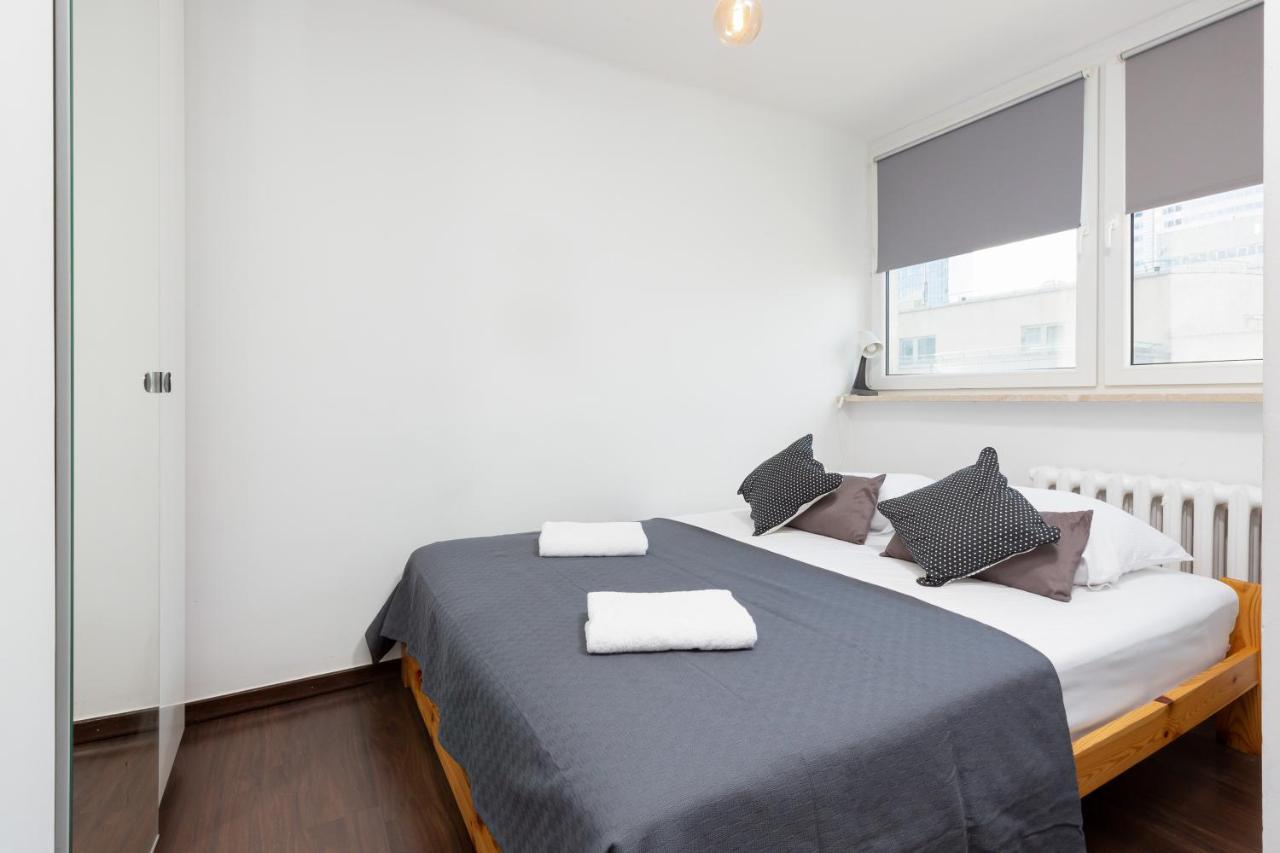 Apartments Warsaw Grzybowska By Noclegi Renters Esterno foto